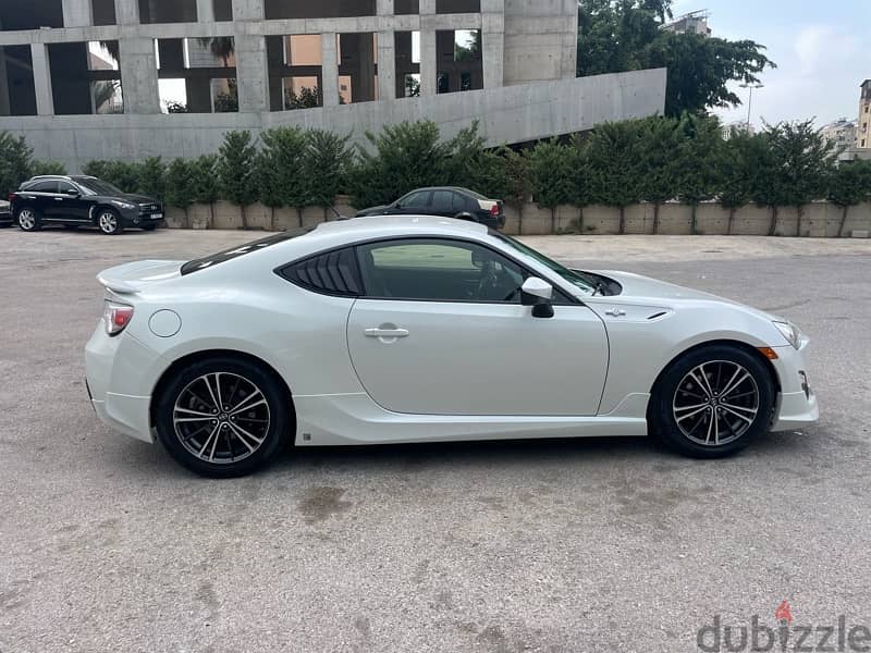 Toyota Scion 2014 5