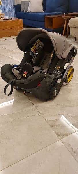 Doona stroller and a car seat 2 in 1 4