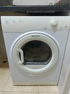 Dryer Ariston 7kg very good condition 0