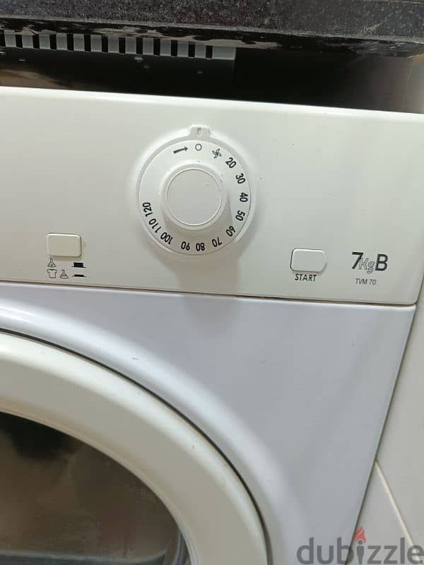 Dryer Ariston 7kg very good condition 1