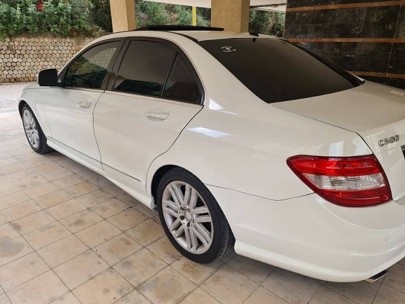 Mercedes-Benz C-Class 2009 4