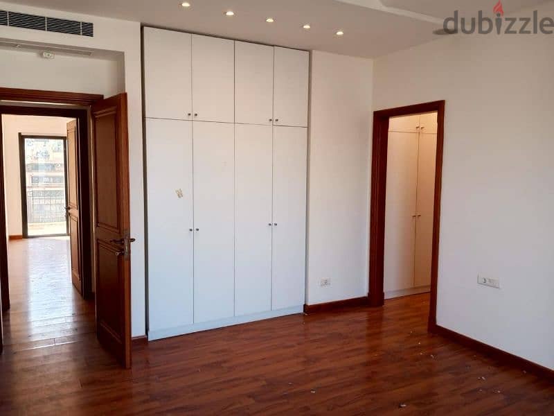 Apartments For Sale in Achrafieh Pasteur. شقة للبيع في الأشرفية جميزة ر 8