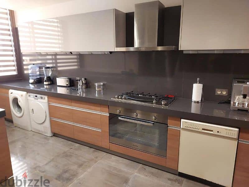 شقة للبيع في عين المريسة. Apartments for sale in Ain el mreisseih 6