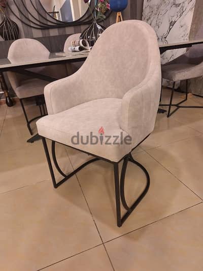 Dining chair