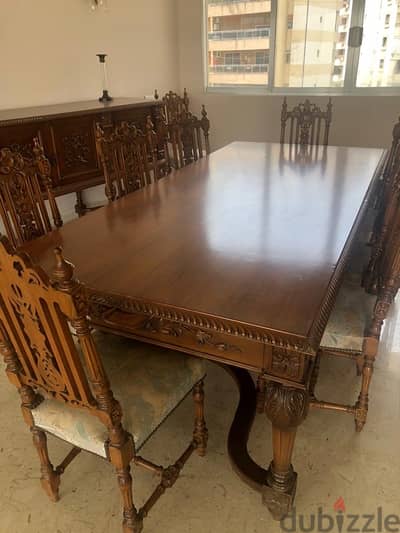 Antique Style Dinning Room Set