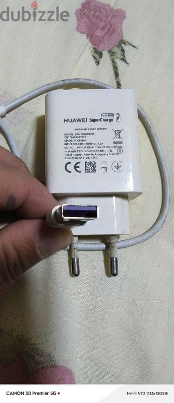 oneplus wrap charger & huawei 40 w charger 4