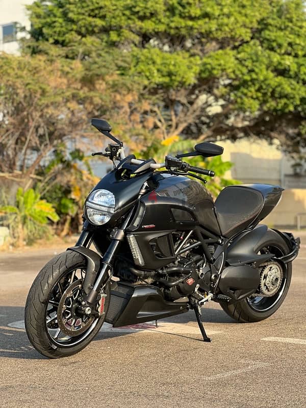 ducati Diavel carbon 5