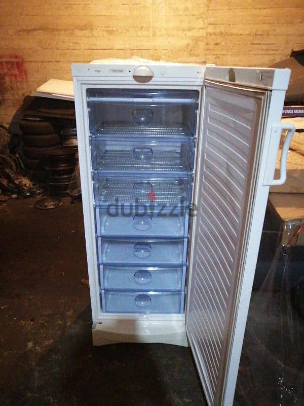 Freezer 7 Drawers Like New 0