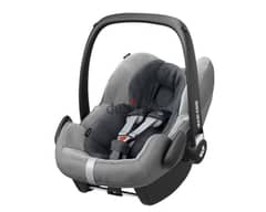 Maxi Cosi Car Seat - Pebble 0