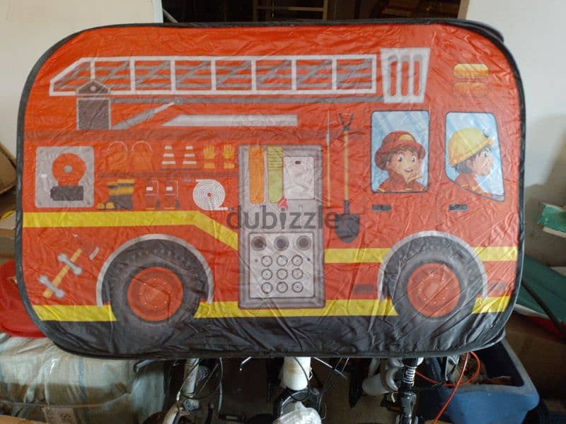 fire engine play tent 4