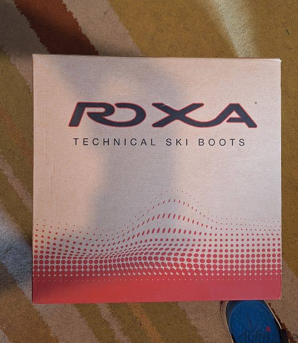 Roxa Adjustable Junior Ski Boots. 7