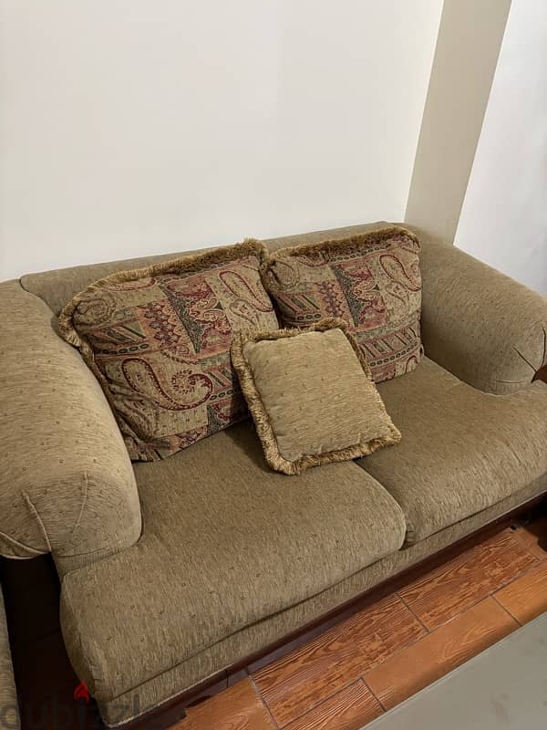 3 sofas ,full living room 4