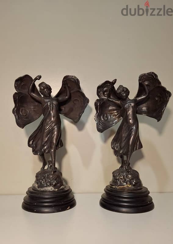 2 Pieces Bronze / Good Condition 0