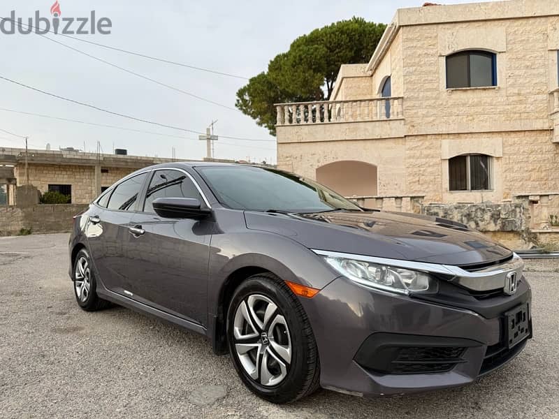 Honda Civic 2017 Lx ! Clean Carfax ! تسجيل عالقديم ! 2