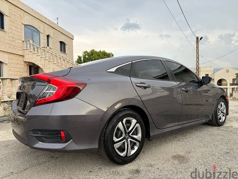 Honda Civic 2017 Lx ! Clean Carfax ! تسجيل عالقديم ! 4