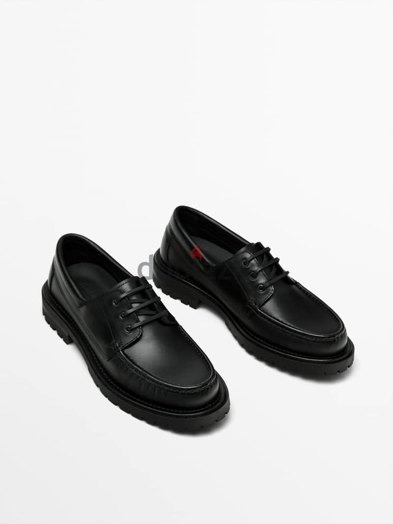 MASSIMO DUTTI | BLACK NAPPA DECK SHOES 42 3