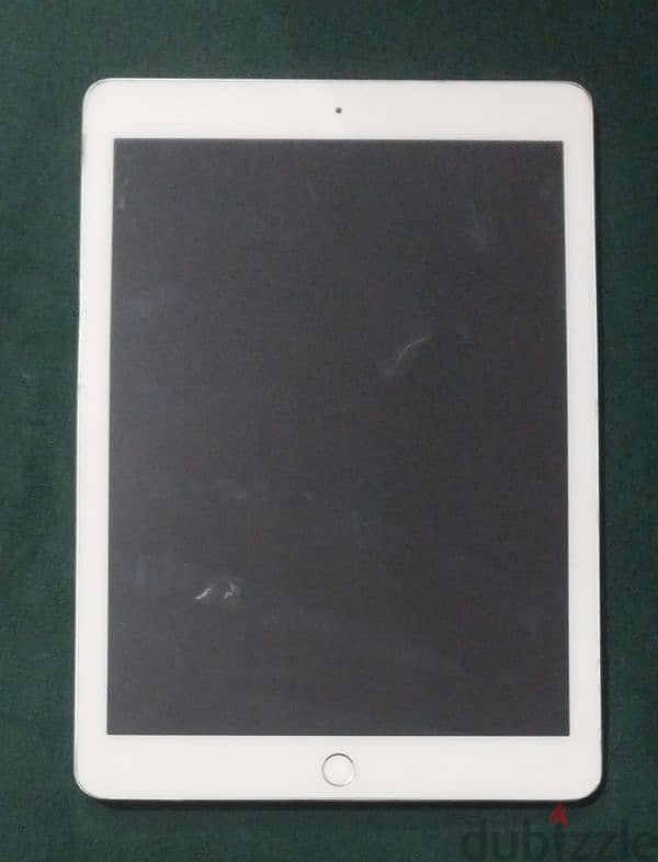 Apple Ipad 5th Generation: Excellent Condition!! 0