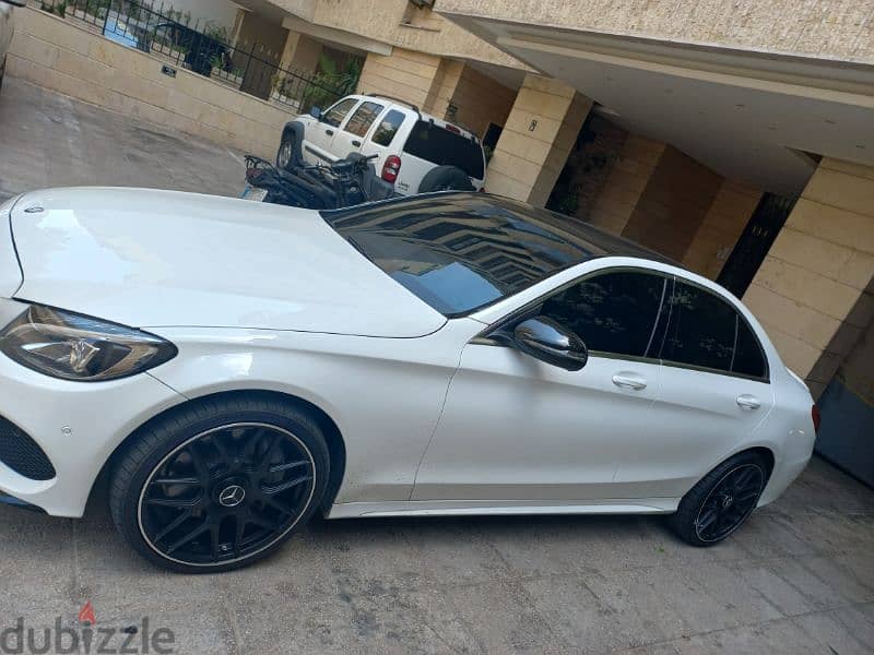 Mercedes-Benz C-Class 2018 1