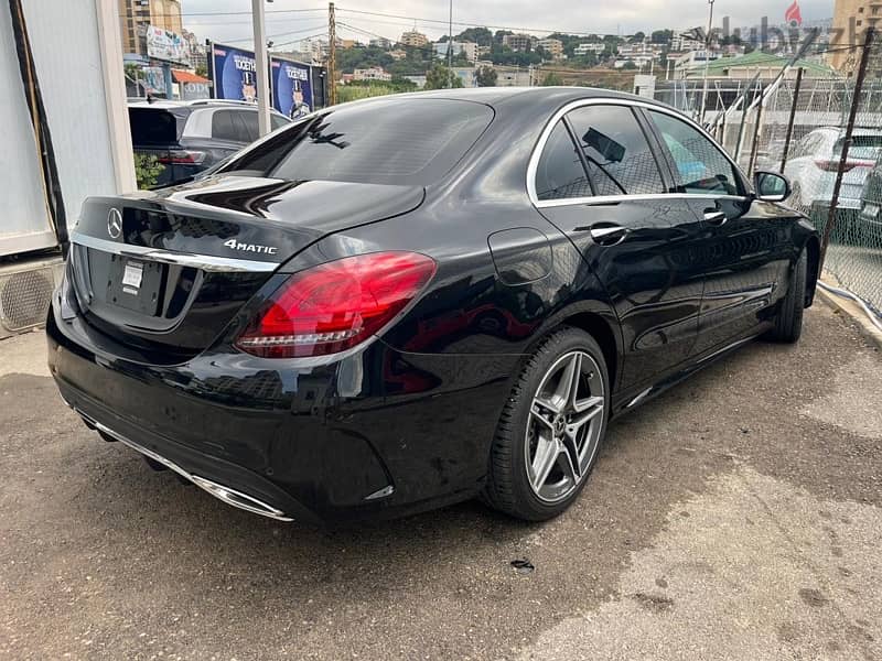 Mercedes-Benz C-Class 2019 1