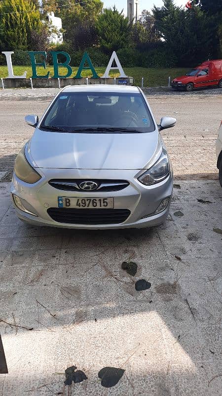 Hyundai Accent 2012 0