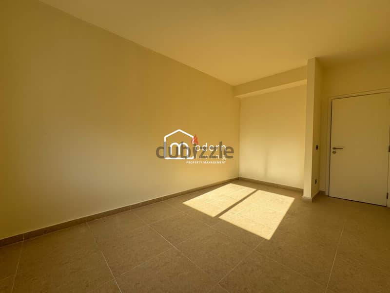 200 Sqm - Apartment for Sale in Mazraat Yachouh 6