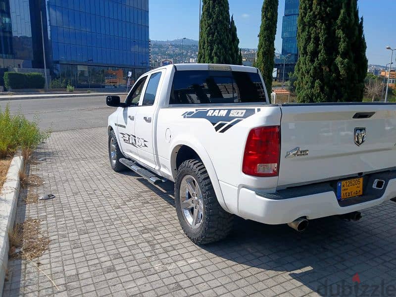 DODGE RAM 2012 SLT HEMI 5.7 3