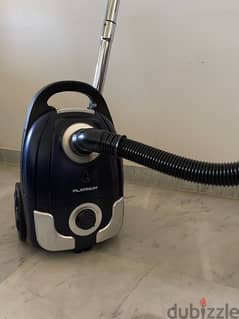 PLATINUM VACCUM - LIKE NEW 0