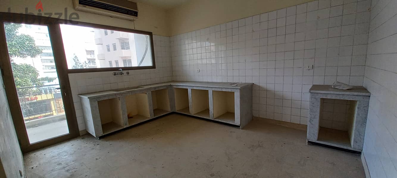 Office in Jal el  Dib of 300 sqm for rentمكتب في جل الديب بمساحة 300 م 2