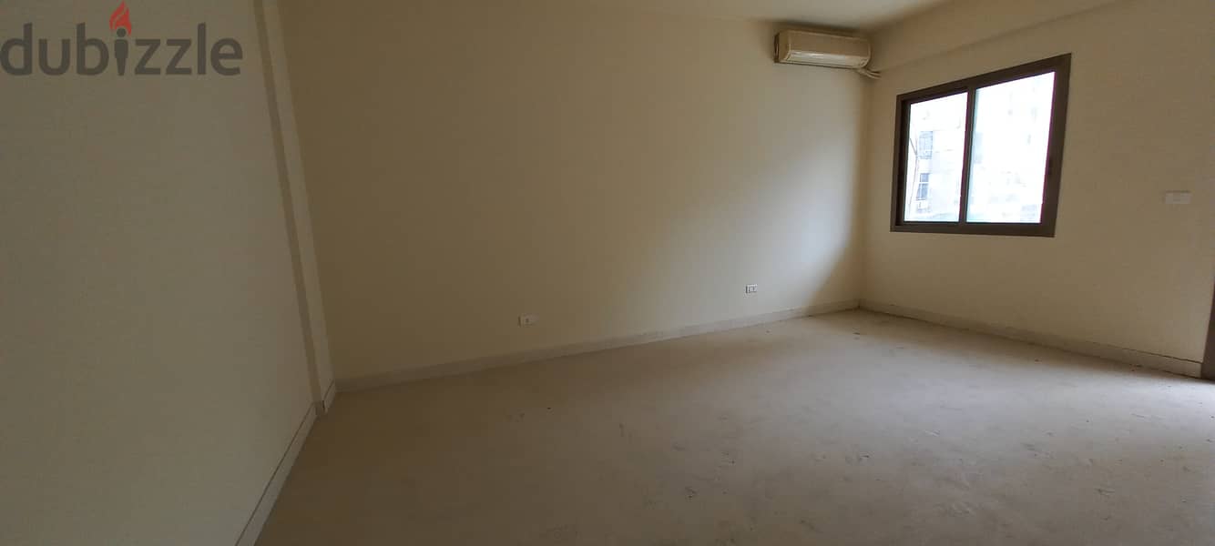 Office in Jal el  Dib of 300 sqm for rentمكتب في جل الديب بمساحة 300 م 6