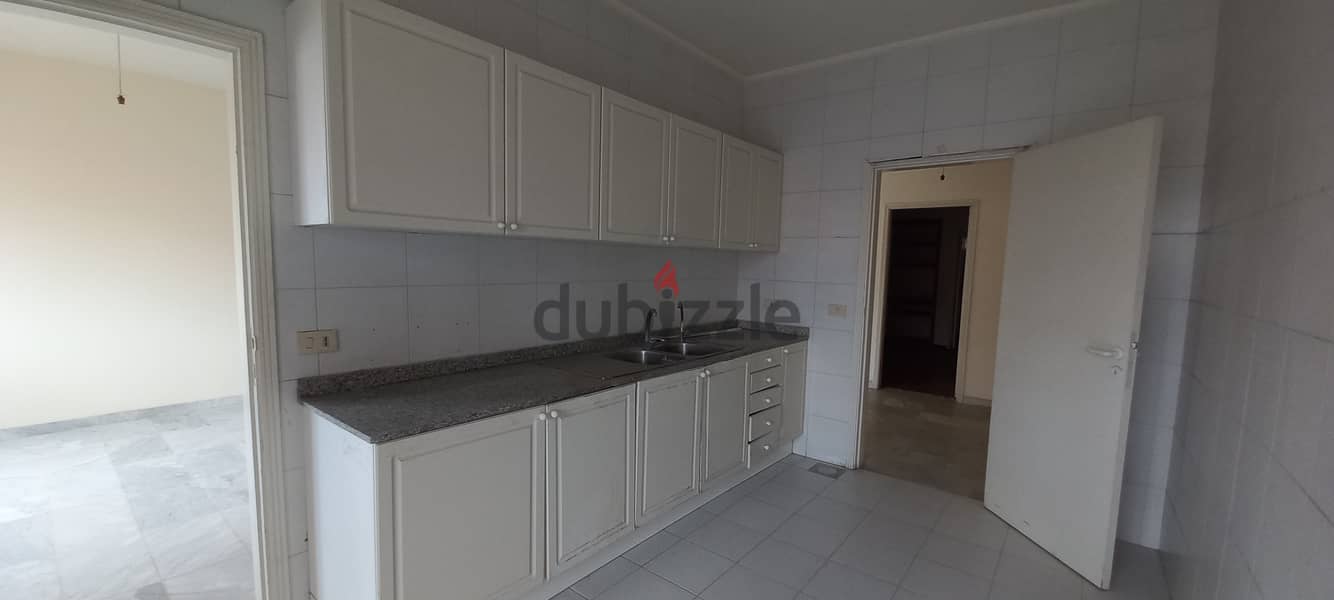 Apartment with 4 bedrooms for sale in Jal el dib 4