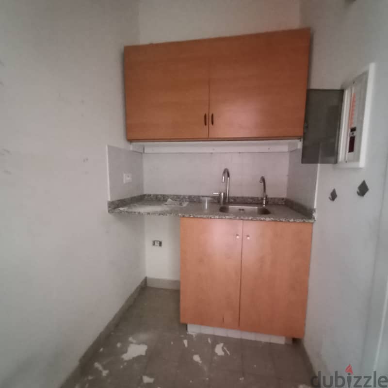 Office with 2 parking for rent in Zalka مكتب في الزلقا مع موقفين 2