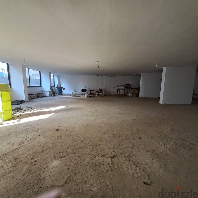 Warehouse of 300sqm in Zalka for rent مستودع بمساحة 300م2 في الزلقا 2