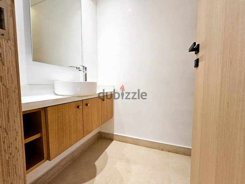 RA24-3700 Super Deluxe Apartment 570m² for Rent in Downtown 12