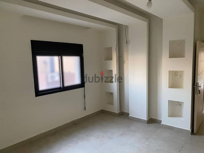 Apartment for sale in Tripoli شقة للبيع في طرابلس 4