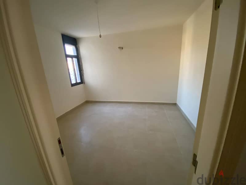 Apartment for sale in Tripoli شقة للبيع في طرابلس 5