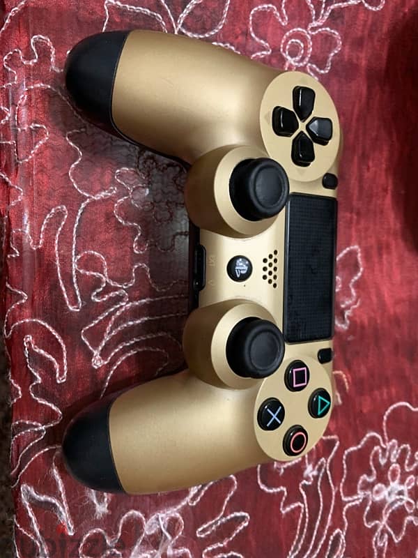 ps4 console gold 2