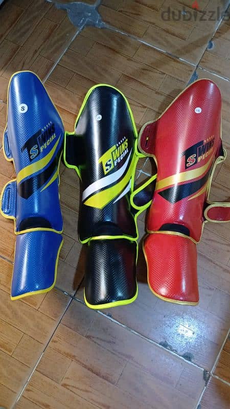 mits pads Boxing Gloves chin guard and more martial art stuff 03027072 1