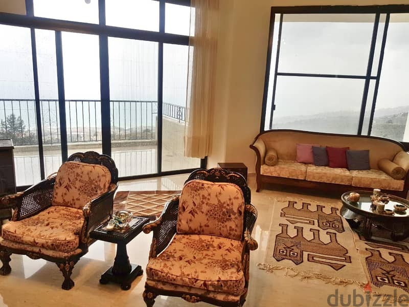 L16366 - Furnished Apartment With Terrace For Sale In A Prime Location 3