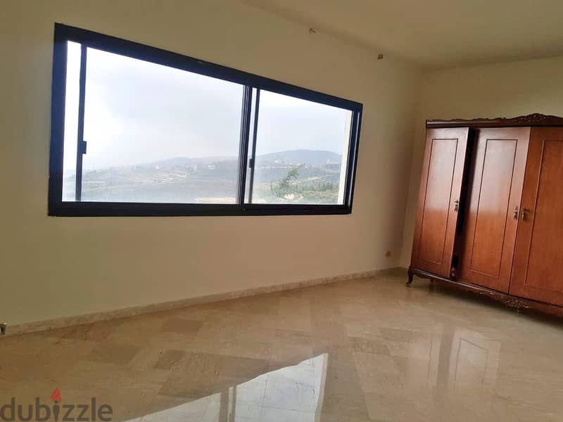 L16366 - Furnished Apartment With Terrace For Sale In A Prime Location 6