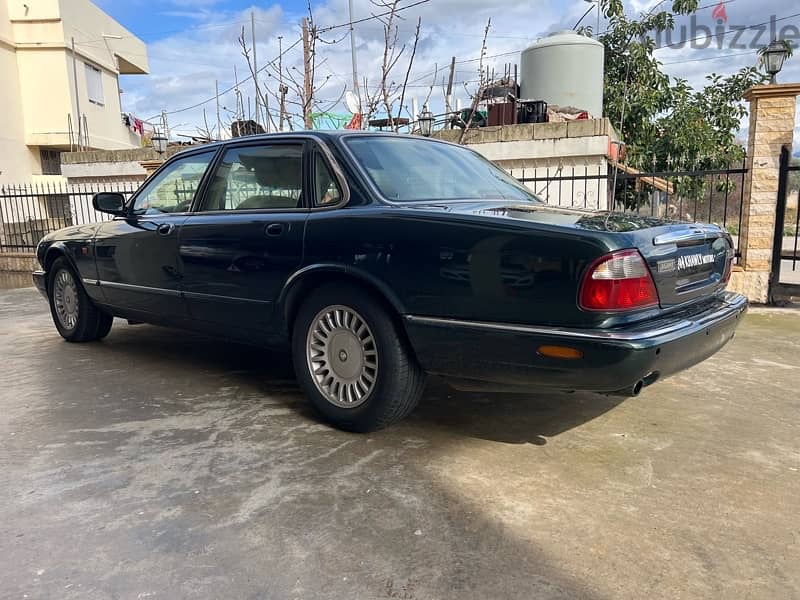 Jaguar XJ6 model 1999 company source 4