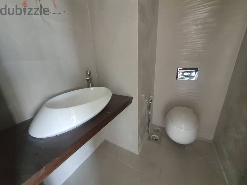 Apartment for sale in Kaskas, Beirut شقة للبيع في قصقص، بيروت 8