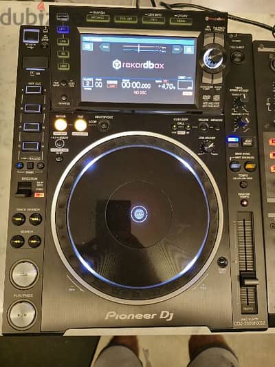 NEXUS 2 CDJ SET OF (3 CDJs) WITH DJM 2000 MIXER (3+1)