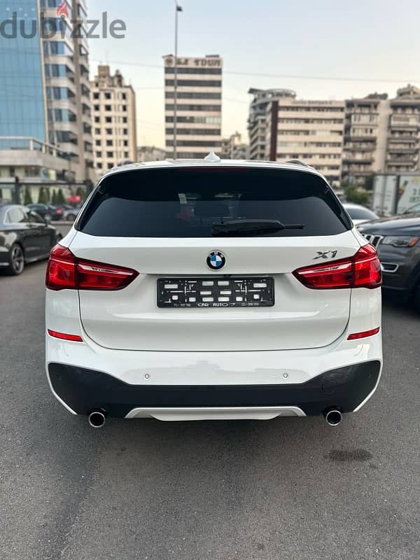 BMW X1 2016 1