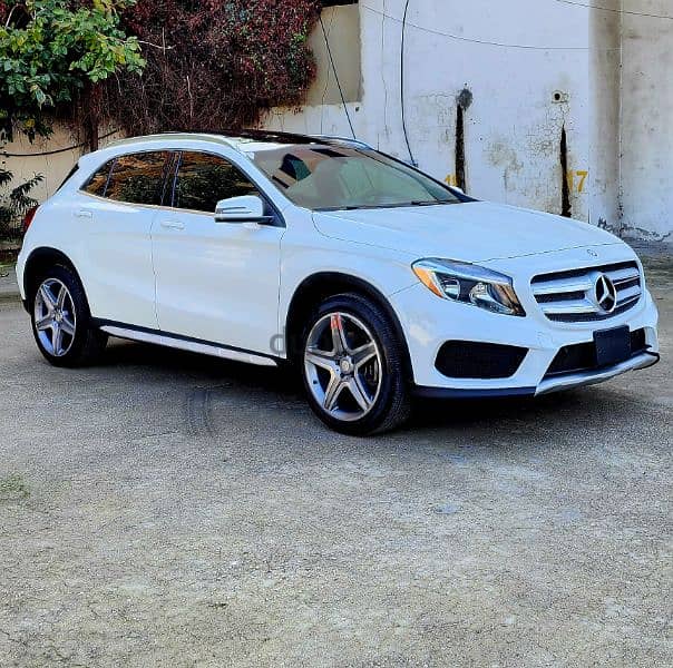 MERCEDES-BENZ GLA 250 4MATIC 2015 AMG full 97000miles اجنبية شبه جديدة 4