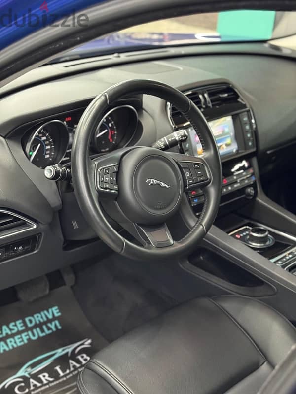 Jaguar F-Pace 2018 2