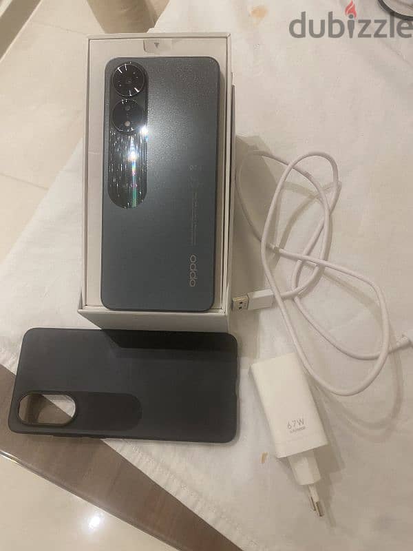 oppo a78 256 g used 1 month like new 3