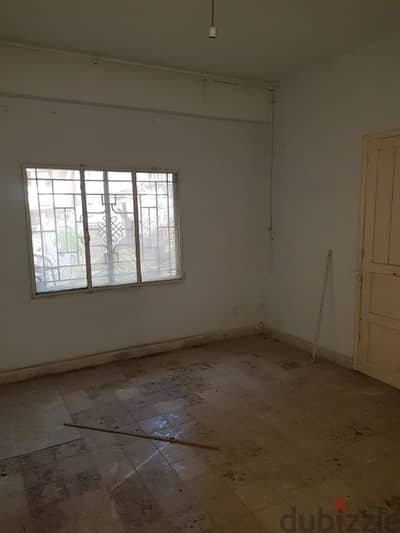 For sale apartment need renovation in Antelias with Garden