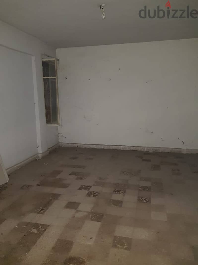 For sale apartment need renovation in Antelias with Garden 1