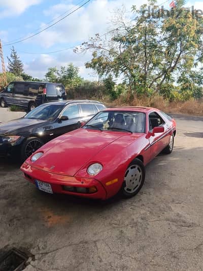 Porsche 928 1981