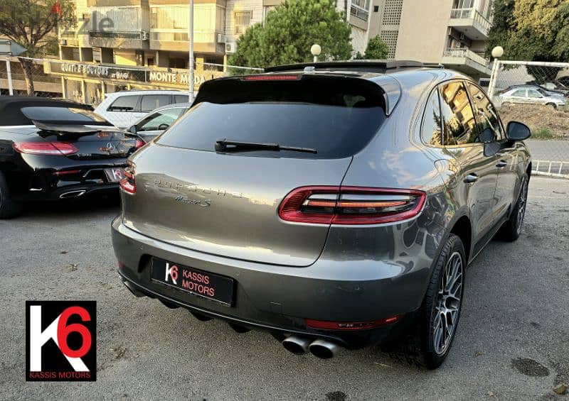 Porsche Macan S Clean Carfax 4